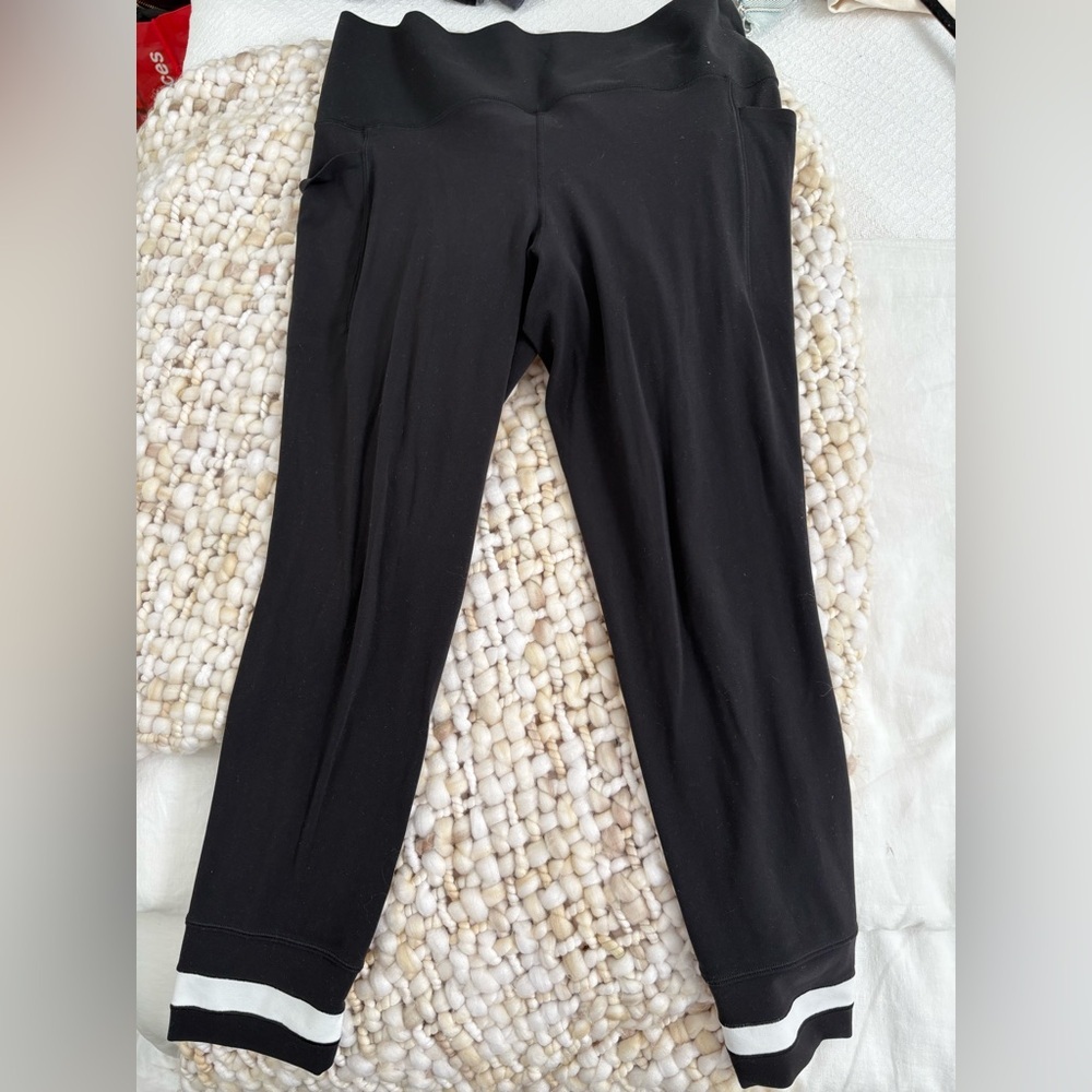 Athleta Black 7/8 Leggings